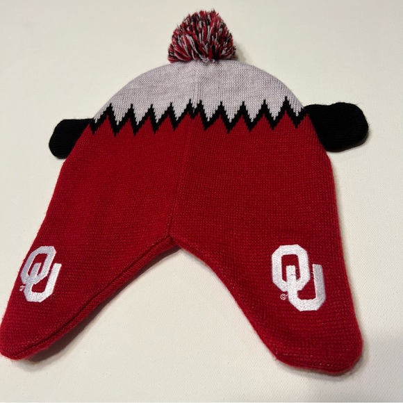 OU Oklahoma Sooners Girls Horse or Cow Pom Beanie NCAA Official Red Size 7-16 - Picture 2 of 7